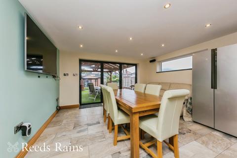 6 bedroom semi-detached house for sale, Lindrum Avenue, Macclesfield SK11