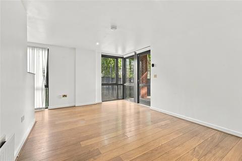 2 bedroom apartment to rent, Southwold Road, London, E5