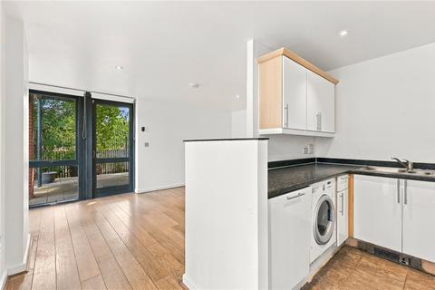 2 bedroom apartment to rent, Southwold Road, London, E5