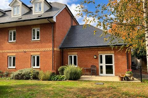1 bedroom apartment for sale, Beaulieu Road, Dibden Purlieu, Southampton, Hampshire, SO45