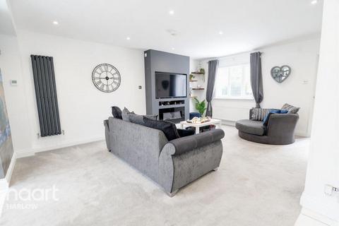 2 bedroom semi-detached house for sale, Mallards Rise, Harlow