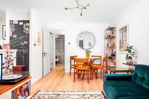 undefined, Caroline Close, London