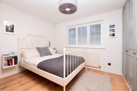 undefined, Caroline Close, London