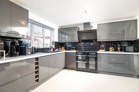 4 bedroom detached house for sale, The Crescent, Melton Mowbray, Leicestershire