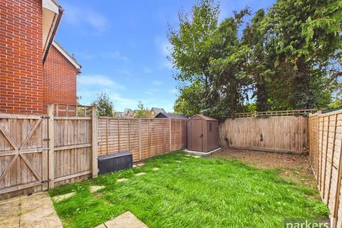 3 bedroom semi-detached house for sale, Wayside, Wokingham RG41