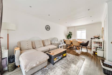 3 bedroom terraced house for sale, Laburnum Way, Bromley