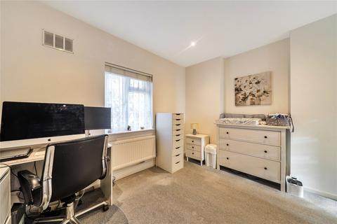3 bedroom terraced house for sale, Laburnum Way, Bromley