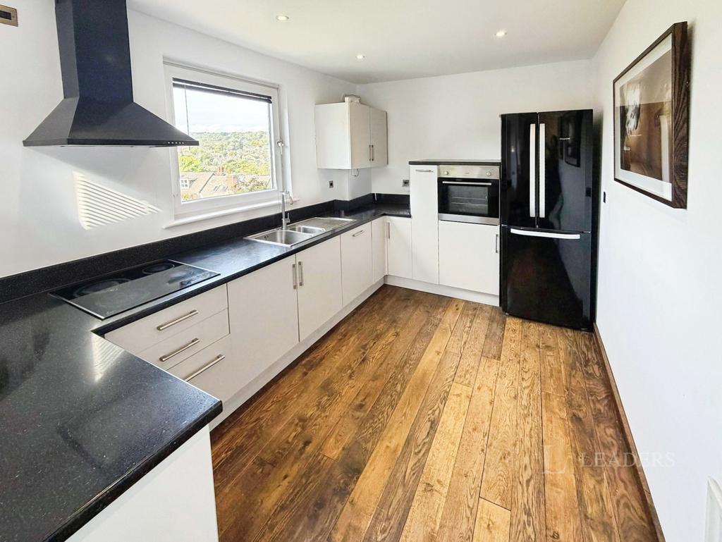 Apartment in Sheffield, Kenwood, Sharrow - View 2