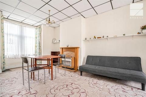2 bedroom house for sale, Winchester Road, London