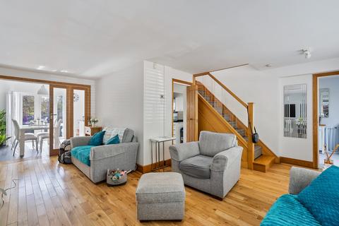 3 bedroom detached house for sale, Bramwell Close, Sunbury-on-thames, TW16