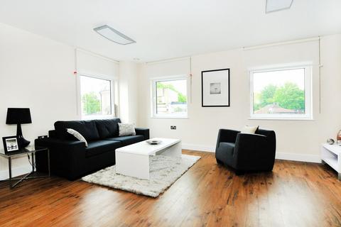 2 bedroom flat to rent, TRS Apartments, Southall, UB2