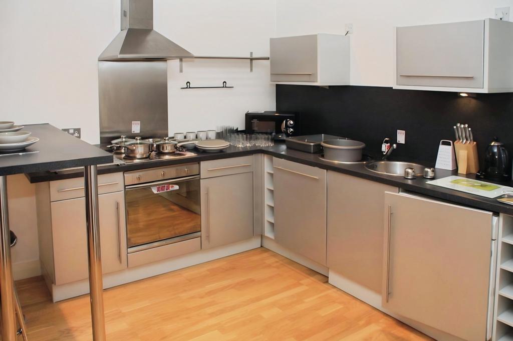 Apartment in Manchester, Hulme - View 2