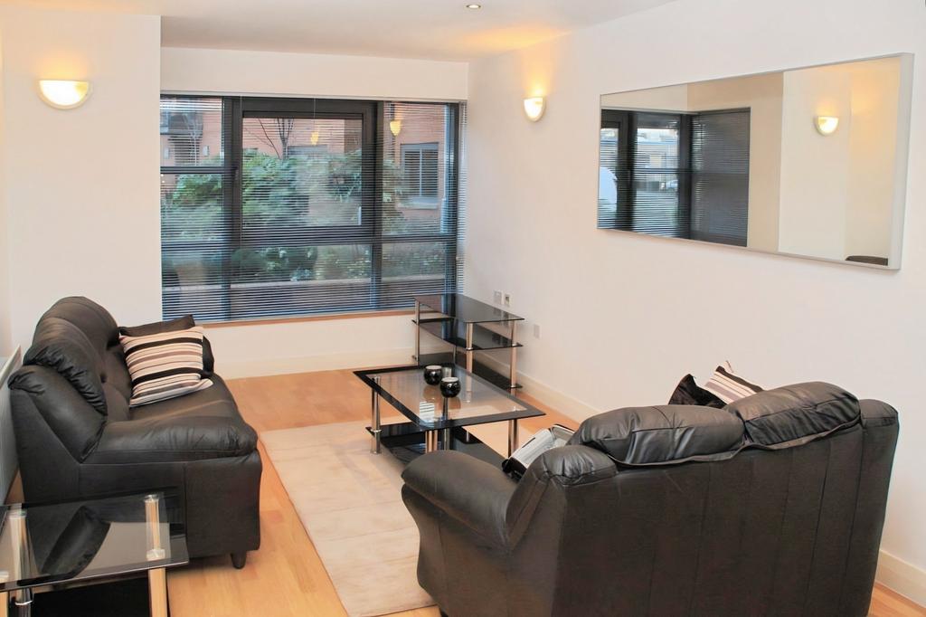 Apartment in Manchester, Hulme - View 3