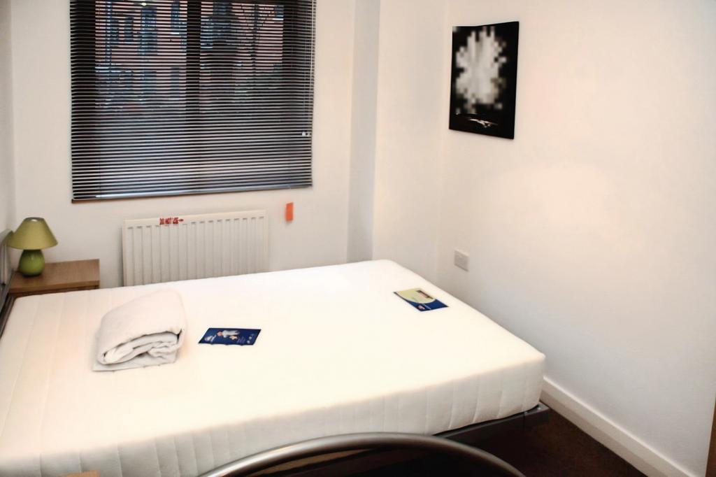 Apartment in Manchester, Hulme - View 5