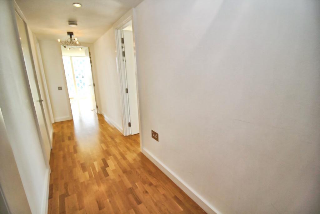 Apartment in Salford, MediaCityUK - More