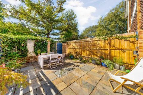 3 bedroom terraced house for sale, Breamwater Gardens, Ham TW10