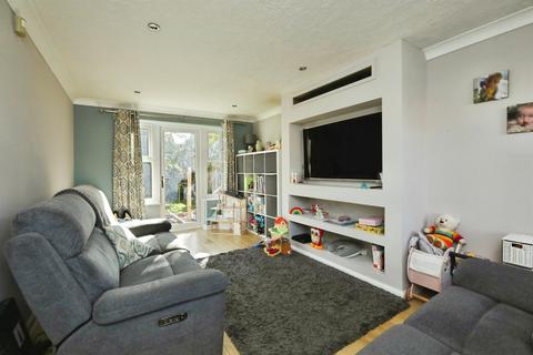 3 bedroom detached house for sale, Siskin Court, Gateford, Worksop