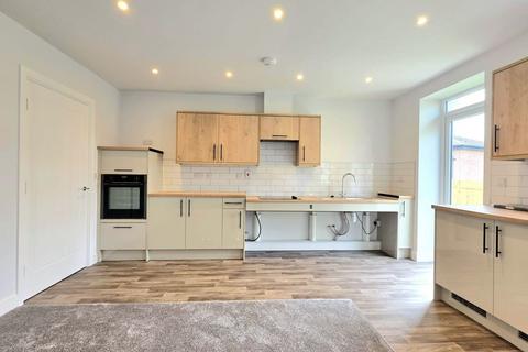 2 bedroom flat to rent, Park Road, Worsborough, S70