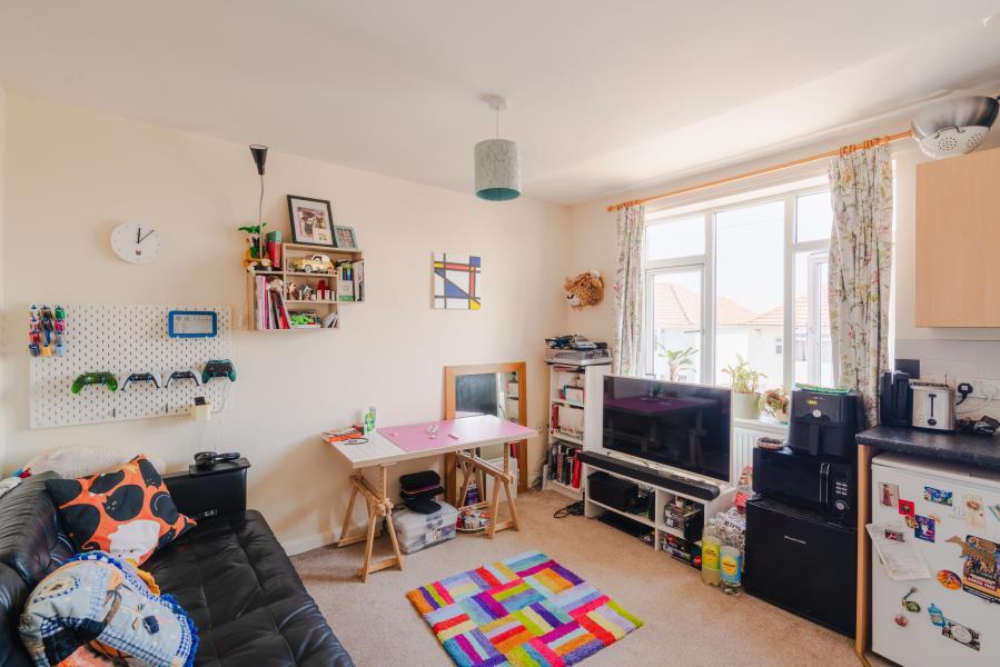 Apartment in Bristol - View 2