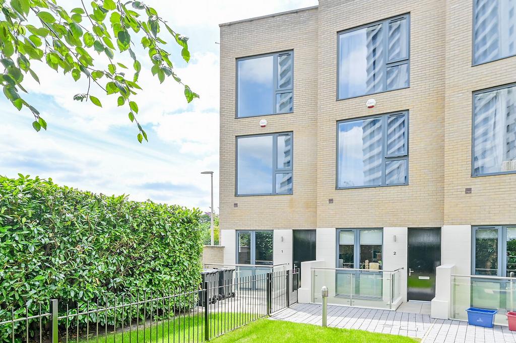 House in London - View 3