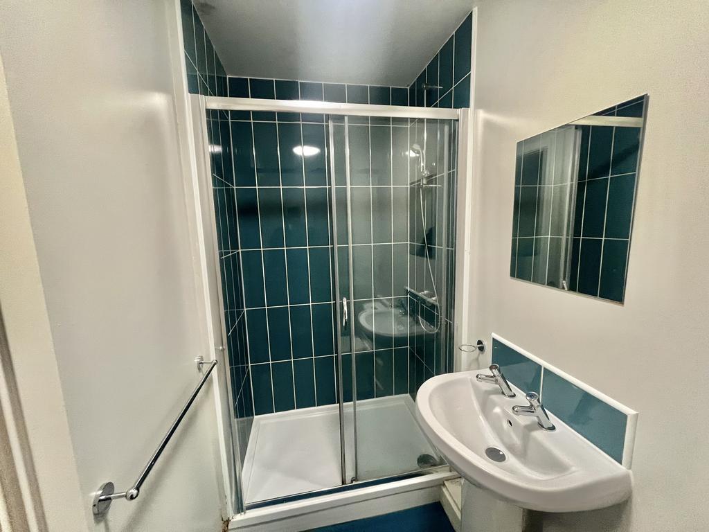 Apartment in Nottingham, Nottinghamshire - View 4