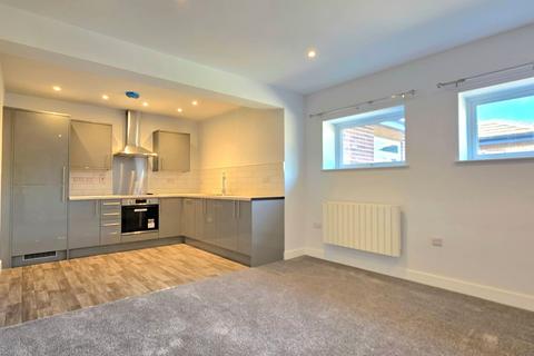 1 bedroom flat to rent, Park Road, Worsborough, S70