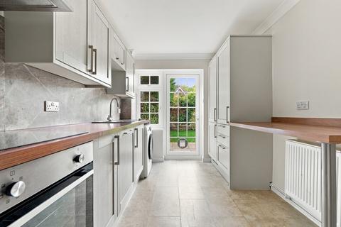 3 bedroom semi-detached house to rent, Kennel Ride, Ascot