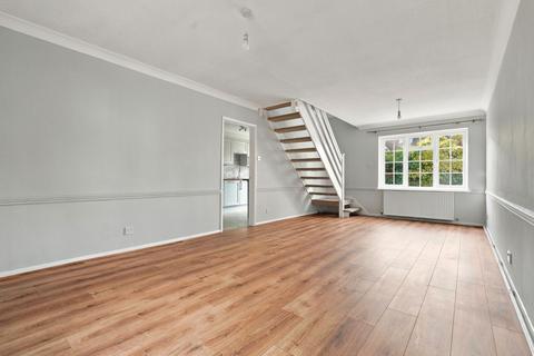 3 bedroom semi-detached house to rent, Kennel Ride, Ascot