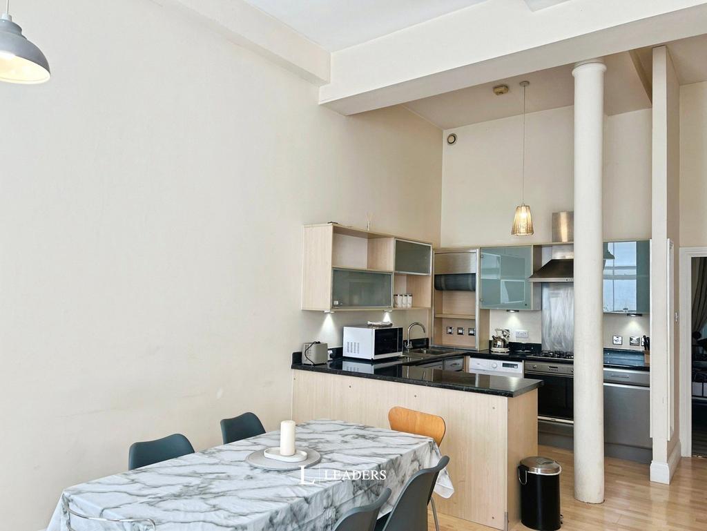 Apartment in Nottingham, Lace Market, St Ann's - View 3