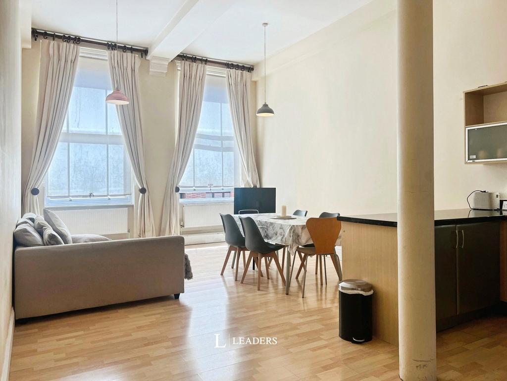 Apartment in Nottingham, Lace Market, St Ann's - View 4