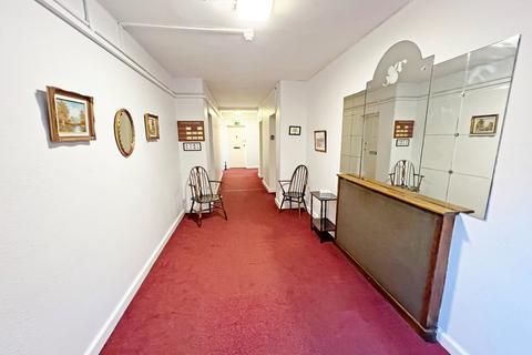 3 bedroom apartment for sale, Stoneygate Court, Leicester, Leicestershire, LE2 2AH