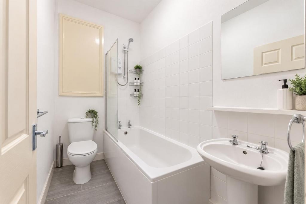 Apartment in Newcastle upon Tyne, Tyne and Wear - View 4