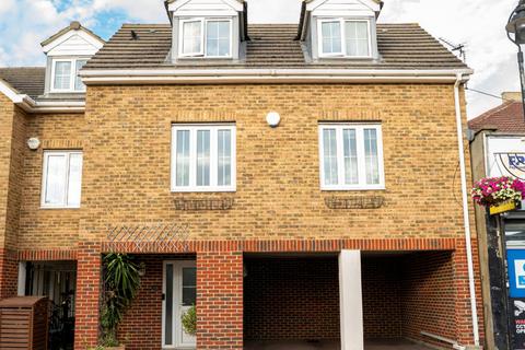 2 bedroom end of terrace house for sale, Chatterton Road, Bromley, BR2