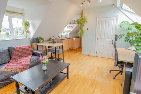 2 bedroom end of terrace house for sale, Chatterton Road, Bromley, BR2