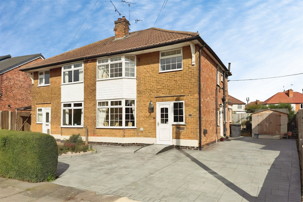 House in Nottingham - View 2