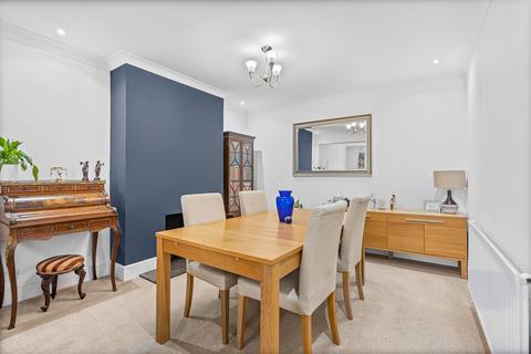 5 bedroom semi-detached house for sale, Templedene Avenue, Staines-upon-Thames, TW18