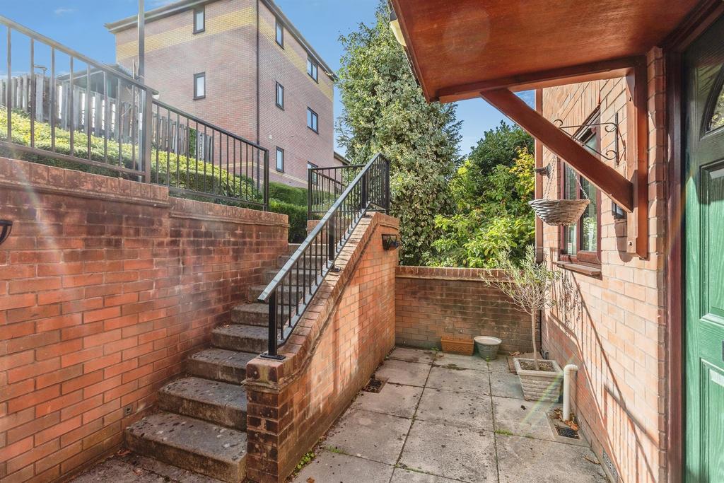 House in BRISTOL - View 2