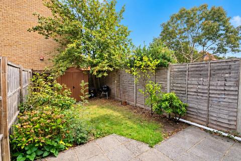 2 bedroom terraced house to rent, The Orchard, Virginia Water