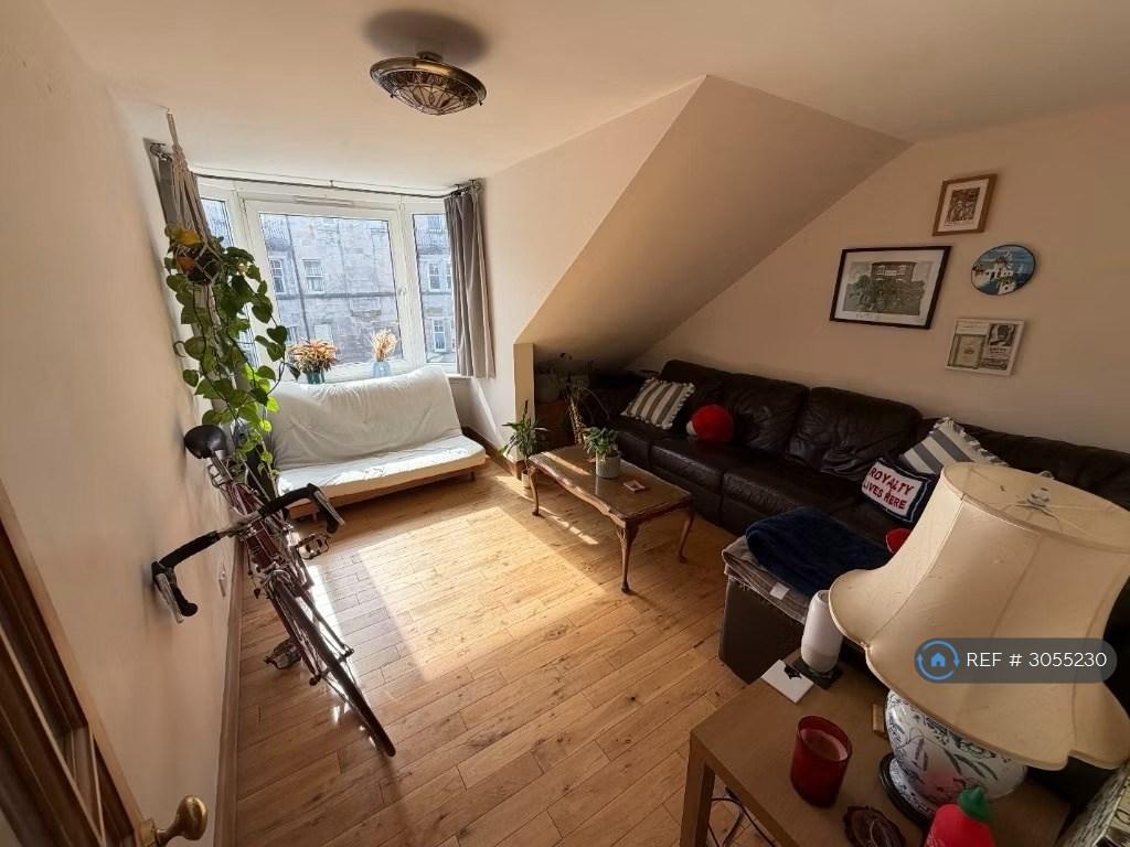 Apartment in Edinburgh, Leith - View 2