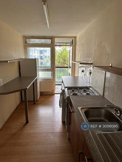 3 bedroom flat to rent, St. Aubins Court, London, N1