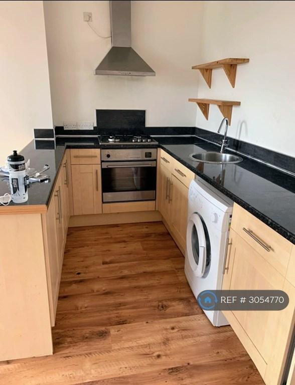 Apartment in Reading - View 2