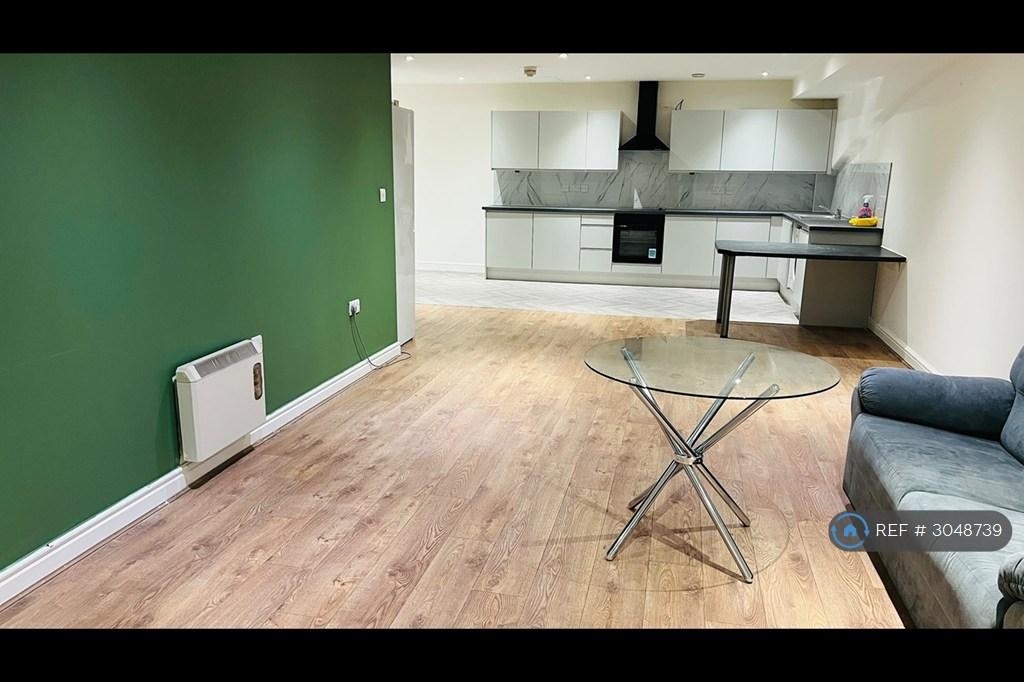 Apartment in Manchester, Northern Quarter, City Centre - View 3