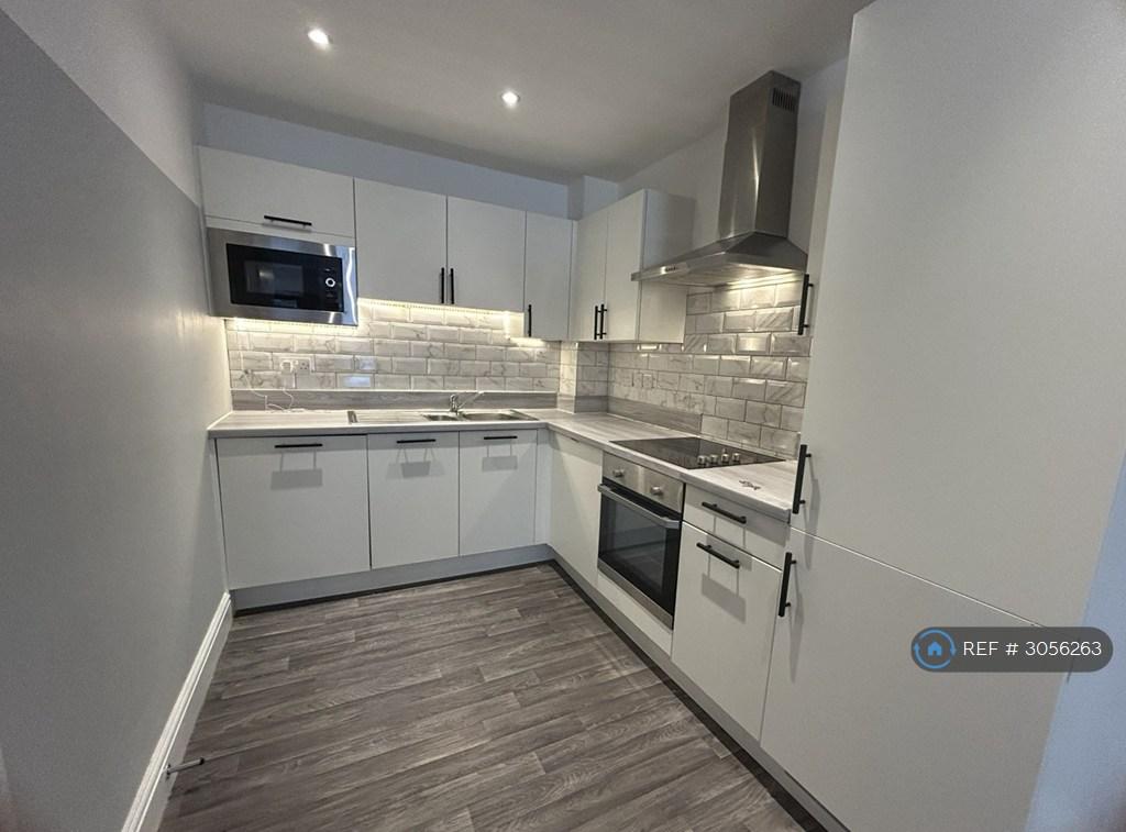Apartment in Bristol - More