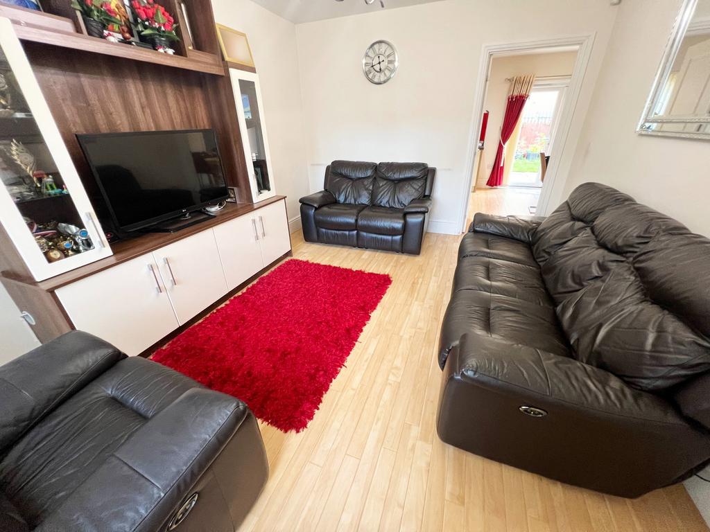 House in Leicester - View 3