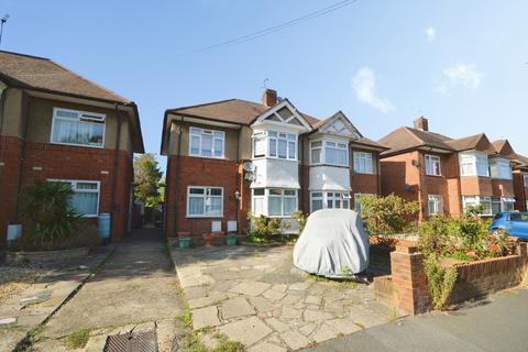 2 bedroom maisonette for sale, Amesbury Road, Hanworth, Feltham TW13