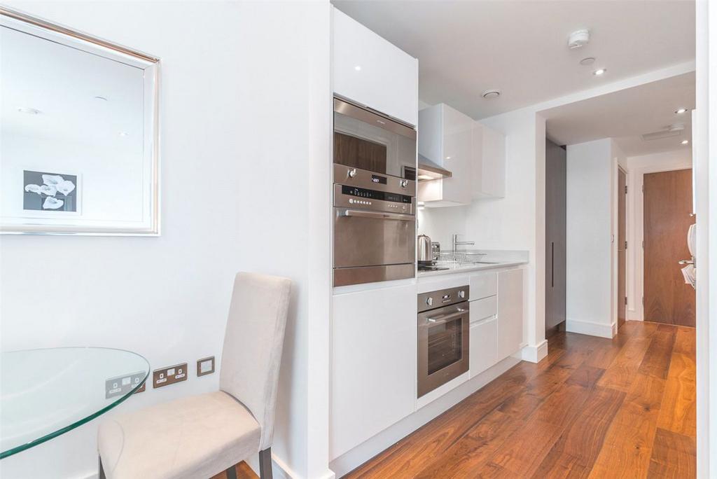 Apartment in London - View 3