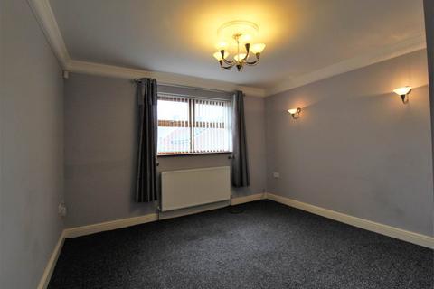 2 bedroom flat to rent, Rockley View Court, The Walk, Birdwell