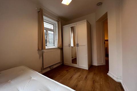 undefined, Ground Floor Flat Rear, 208 Fulham Palace Road, London, London, W6