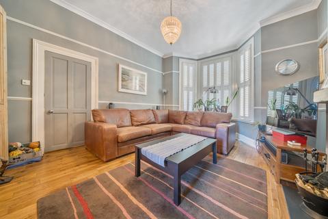 4 bedroom semi-detached house for sale, Charlton Lane, London