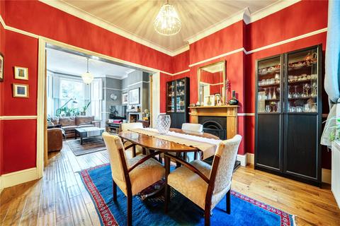 4 bedroom semi-detached house for sale, Charlton Lane, London